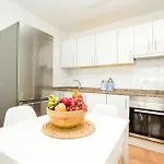 Apartman Elena - By Az